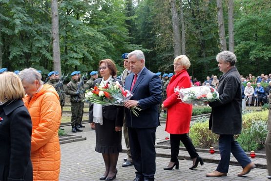  Grafika #25: Uroczystość w Krępie Kaszubskiej