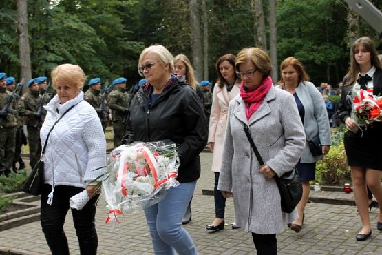  Grafika #33: Uroczystość w Krępie Kaszubskiej