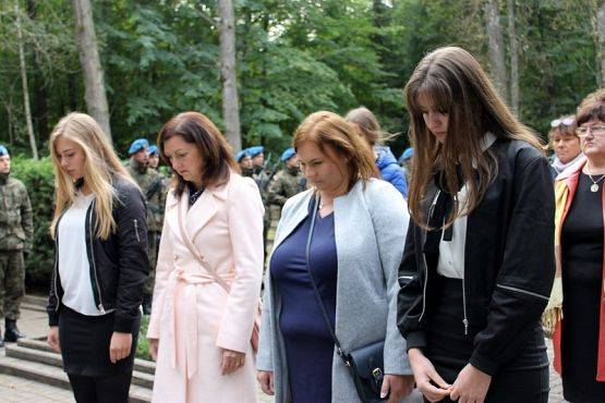  Grafika #34: Uroczystość w Krępie Kaszubskiej