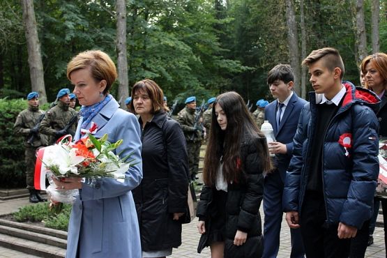  Grafika #38: Uroczystość w Krępie Kaszubskiej