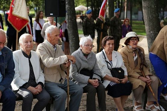  Grafika #1: Uroczystości Koła Związku Sybiraków