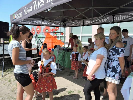  Grafika #1: FESTYN RODZINNY