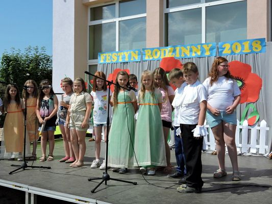  Grafika #26: FESTYN RODZINNY