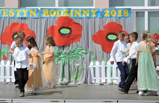  Grafika #30: FESTYN RODZINNY
