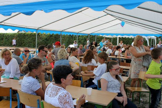  Grafika #58: FESTYN RODZINNY