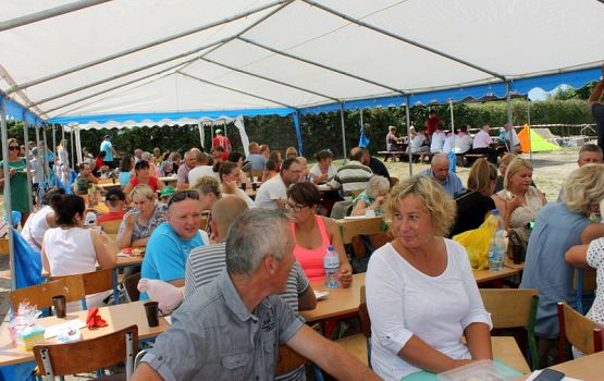  Grafika #64: FESTYN RODZINNY