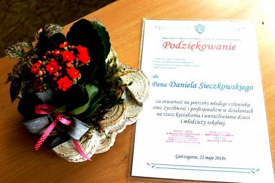  Grafika #10: Lekcje historii z okazji 100- lecia Niepodległości