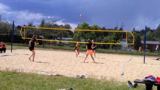  Grafika #0: Piłka plażowa dziewcząt i chłopców