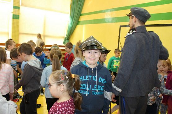  Grafika #15: Grupa rekonstrukcyjna.