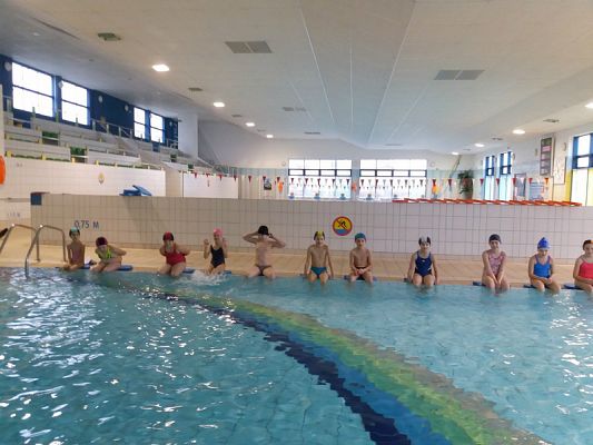  Grafika #9: Program - Nauka pływania