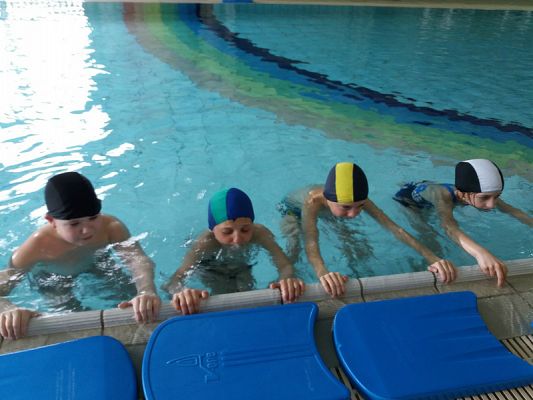  Grafika #23: Program - Nauka pływania