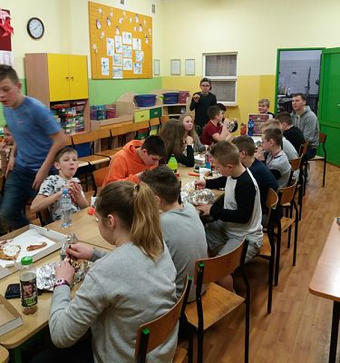  Grafika #0: Nocka w szkole!