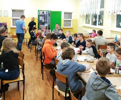  Grafika #1: Nocka w szkole!