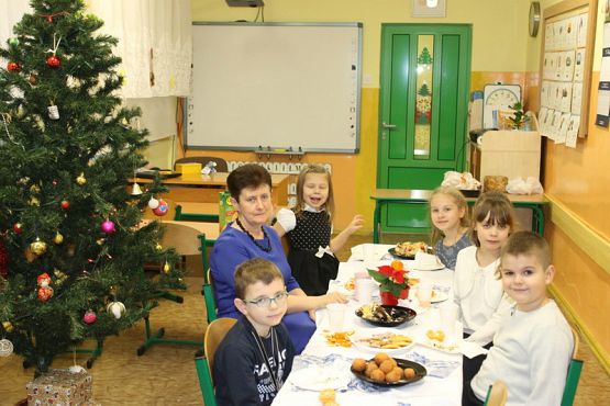  Grafika #15: Wigilie klasowe