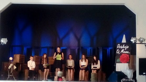  Grafika #2: DZIĘKUJĘ, CI MAMO. DZIEŃ MATKI W GMINNYM OŚRODKU KULTURY W NOWEJ WSI LĘBORSKIEJ