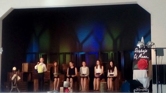  Grafika #3: DZIĘKUJĘ, CI MAMO. DZIEŃ MATKI W GMINNYM OŚRODKU KULTURY W NOWEJ WSI LĘBORSKIEJ