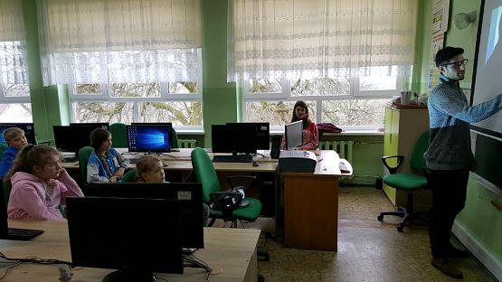 Grafika #2: Dzień Języków Obcych