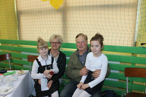 Grafika #100: Dzień Babci i Dziadka