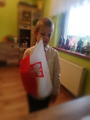 Grafika #22: Uczestniczymy w Akcji Szkoła do hymnu