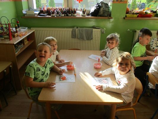  Grafika #1: Szkoła Pamięta - zaangażowanie Przedszkolaków z Przedszkola z Garczegorza