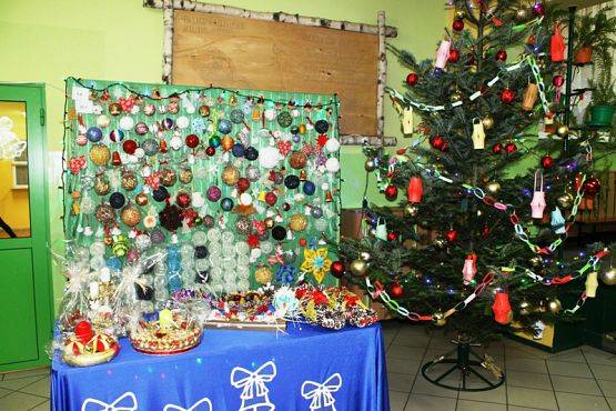  Grafika #3: Kiermasz Mikołajkowy 4 XII 2015