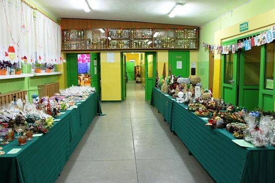  Grafika #9: Kiermasz Mikołajkowy 4 XII 2015