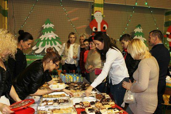  Grafika #12: Kiermasz Mikołajkowy 4 XII 2015