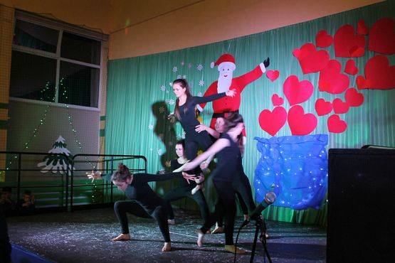  Grafika #42: Kiermasz Mikołajkowy 4 XII 2015