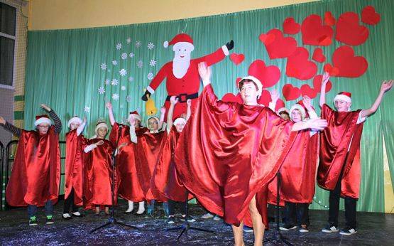  Grafika #45: Kiermasz Mikołajkowy 4 XII 2015