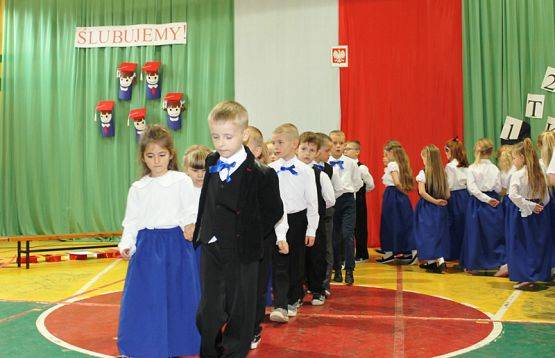  Grafika #10: Ślubowanie pierwszaków X 2015