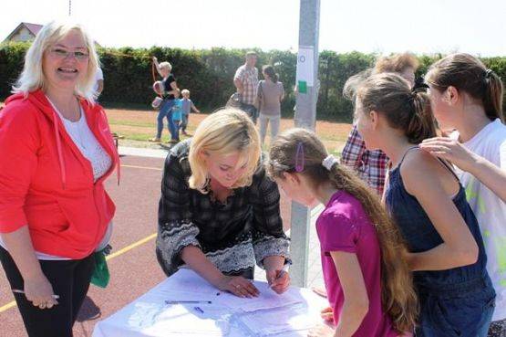  Grafika #24: DZIEŃ DZIECKA - OTWARCIE BOISKA 1.06.2014r.