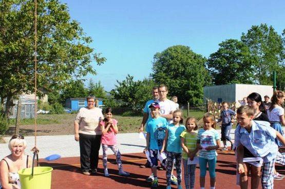  Grafika #35: DZIEŃ DZIECKA - OTWARCIE BOISKA 1.06.2014r.