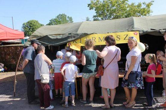  Grafika #41: DZIEŃ DZIECKA - OTWARCIE BOISKA 1.06.2014r.