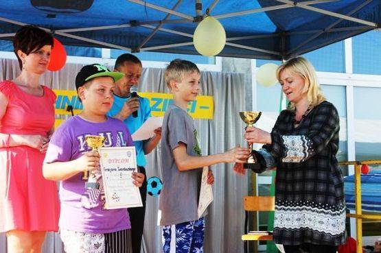  Grafika #54: DZIEŃ DZIECKA - OTWARCIE BOISKA 1.06.2014r.