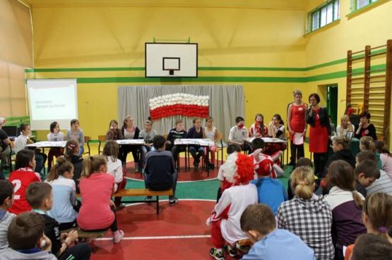  Grafika #14: "KOCHAM CIĘ POLSKO!" -19XI 2013r.