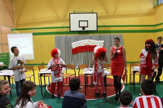  Grafika #17: "KOCHAM CIĘ POLSKO!" -19XI 2013r.