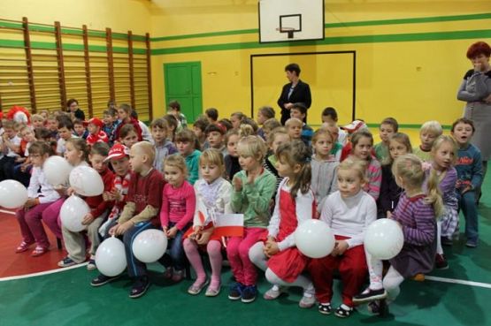  Grafika #2: "KOCHAM CIĘ POLSKO!" -19XI 2013r.