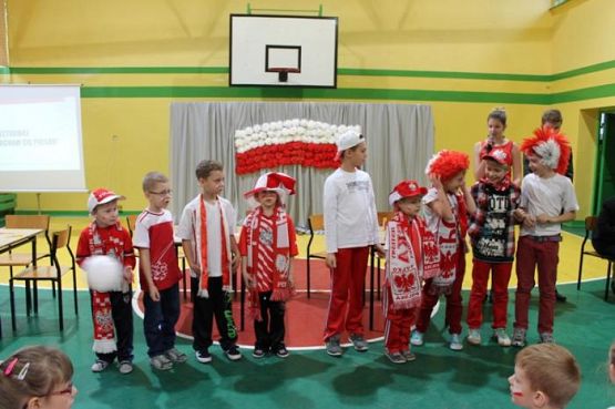  Grafika #6: "KOCHAM CIĘ POLSKO!" -19XI 2013r.