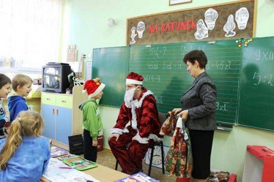  Grafika #9: MIKOŁAJKI XII 2013r.