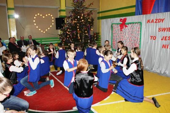  Grafika #22: Kiermasz Świąteczny 13 XII 2013r.