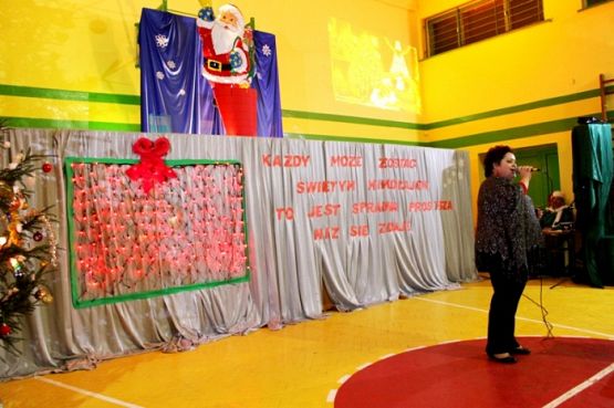  Grafika #38: Kiermasz Świąteczny 13 XII 2013r.