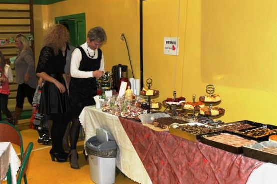  Grafika #7: Kiermasz Świąteczny 13 XII 2013r.