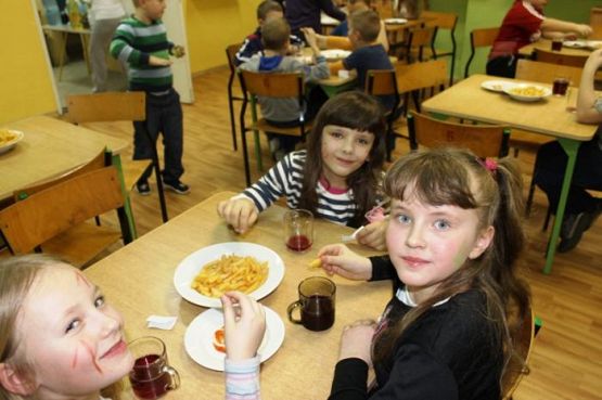 Grafika #0: NOC W SZKOLE DLA KLAS I-III 28 luty 2014 r.