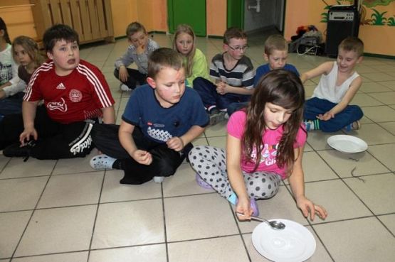 Grafika #2: NOC W SZKOLE DLA KLAS I-III 28 luty 2014 r.