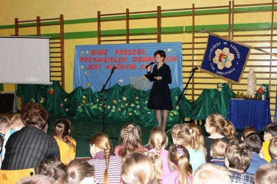 Grafika #6: PSZCZOŁY -IV 2014