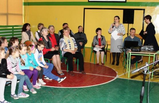 Grafika #7: PSZCZOŁY -IV 2014