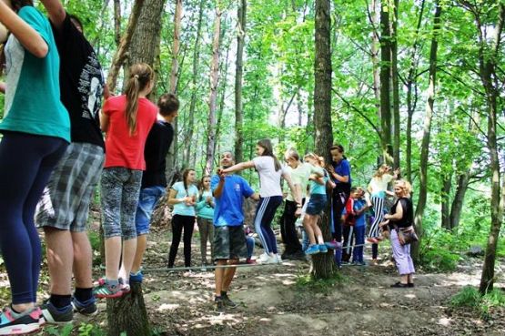 Grafika #11: WYCIECZKA DO PARKU LINOWEGO- ADVENTURE PARK