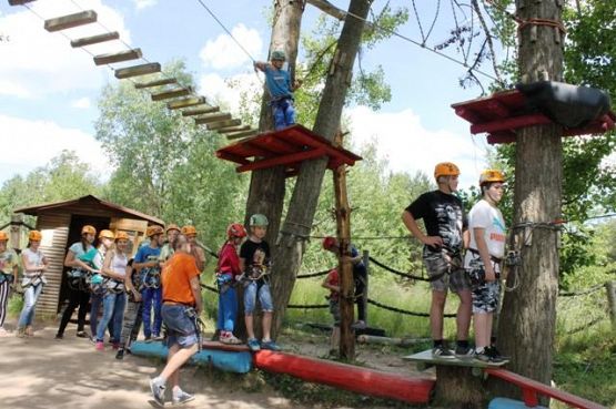 Grafika #19: WYCIECZKA DO PARKU LINOWEGO- ADVENTURE PARK