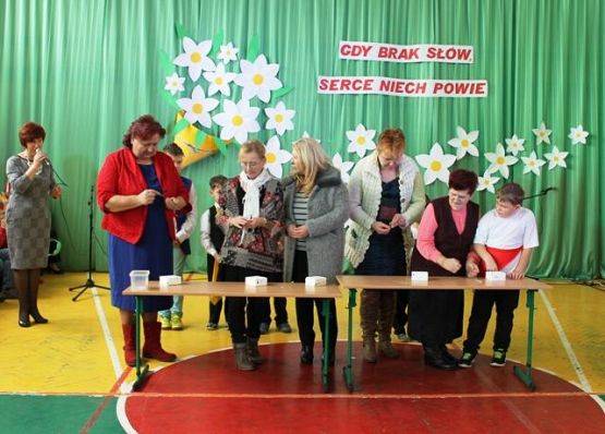  Grafika #12: DZIEŃ BABCI I DZIADKA I 2015