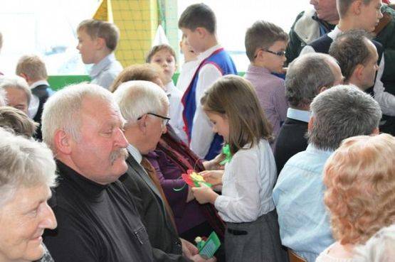  Grafika #20: DZIEŃ BABCI I DZIADKA I 2015